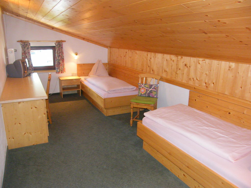 Katharina'S Sleepover - Budget Holiday Home Kaprun Bilik gambar